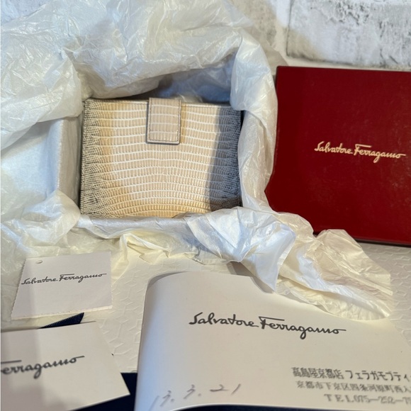 Salvatore Ferragamo Repitle Print wallet with box - Picture 3 of 13